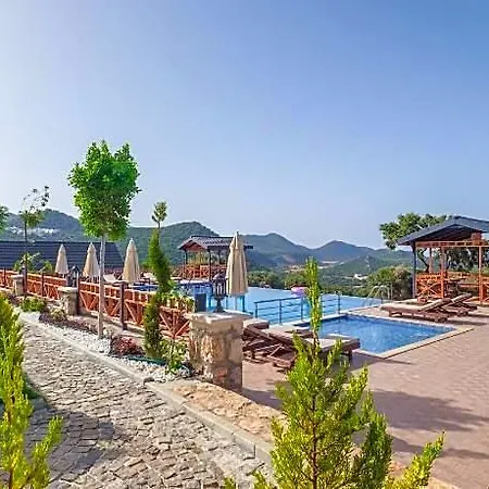 מלון Kas Konak Bungalows 5*